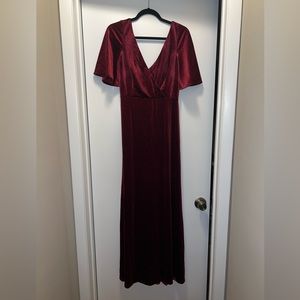 Stretchy velvet dress. V neck. Burgundy. NWT